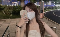 大战丰满大屁股女人